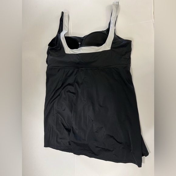 Elegant Black Swim Top - Picture 4 of 15